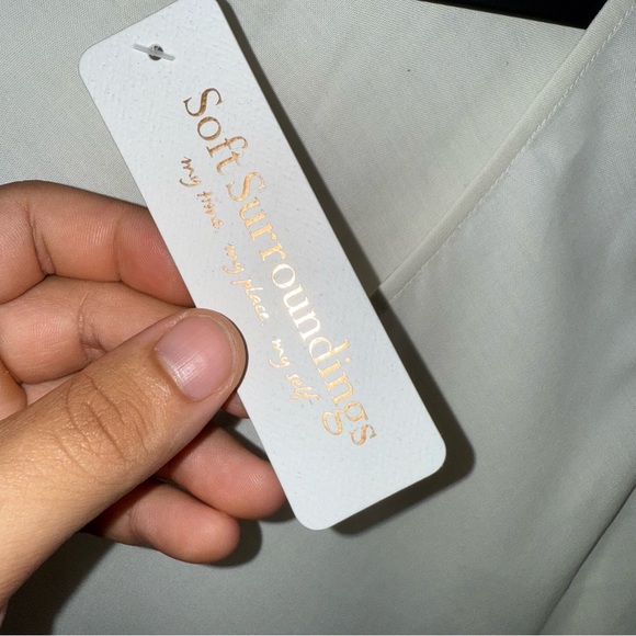 Women’s Soft Surrounding Cream Top SIZE XL - Picture 4 of 5